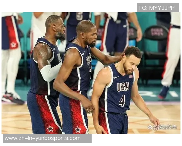 篮球巨星与足球名将携手同框合影 展现跨界运动员的荣耀与友谊